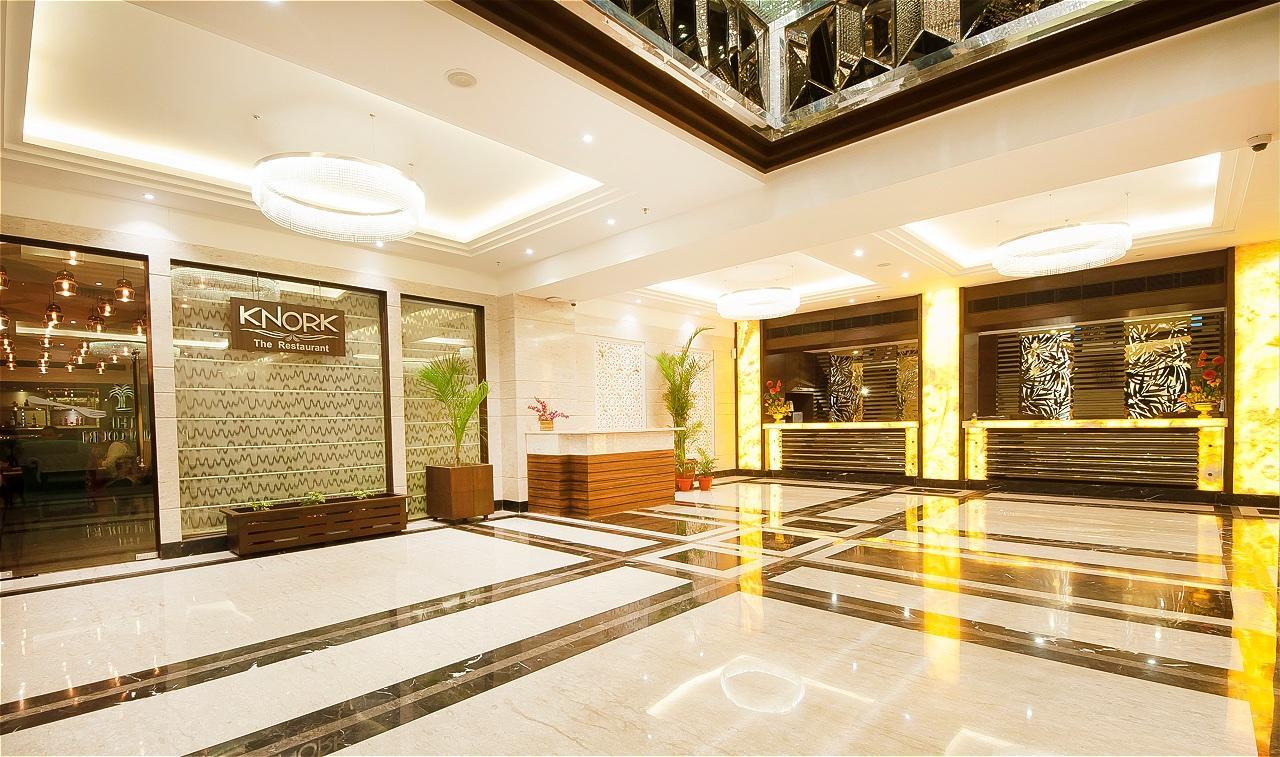 The Palm Court Hotel Ludhiana Eksteriør billede