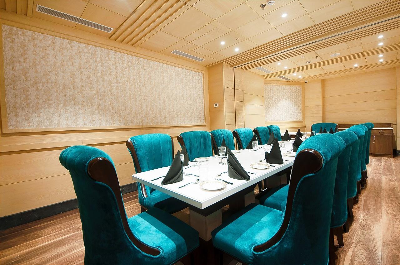 The Palm Court Hotel Ludhiana Eksteriør billede